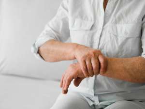 Natural and Holistic Ways to Relieve Nerve Pain Natural and Holistic Ways to Relieve Nerve Pain